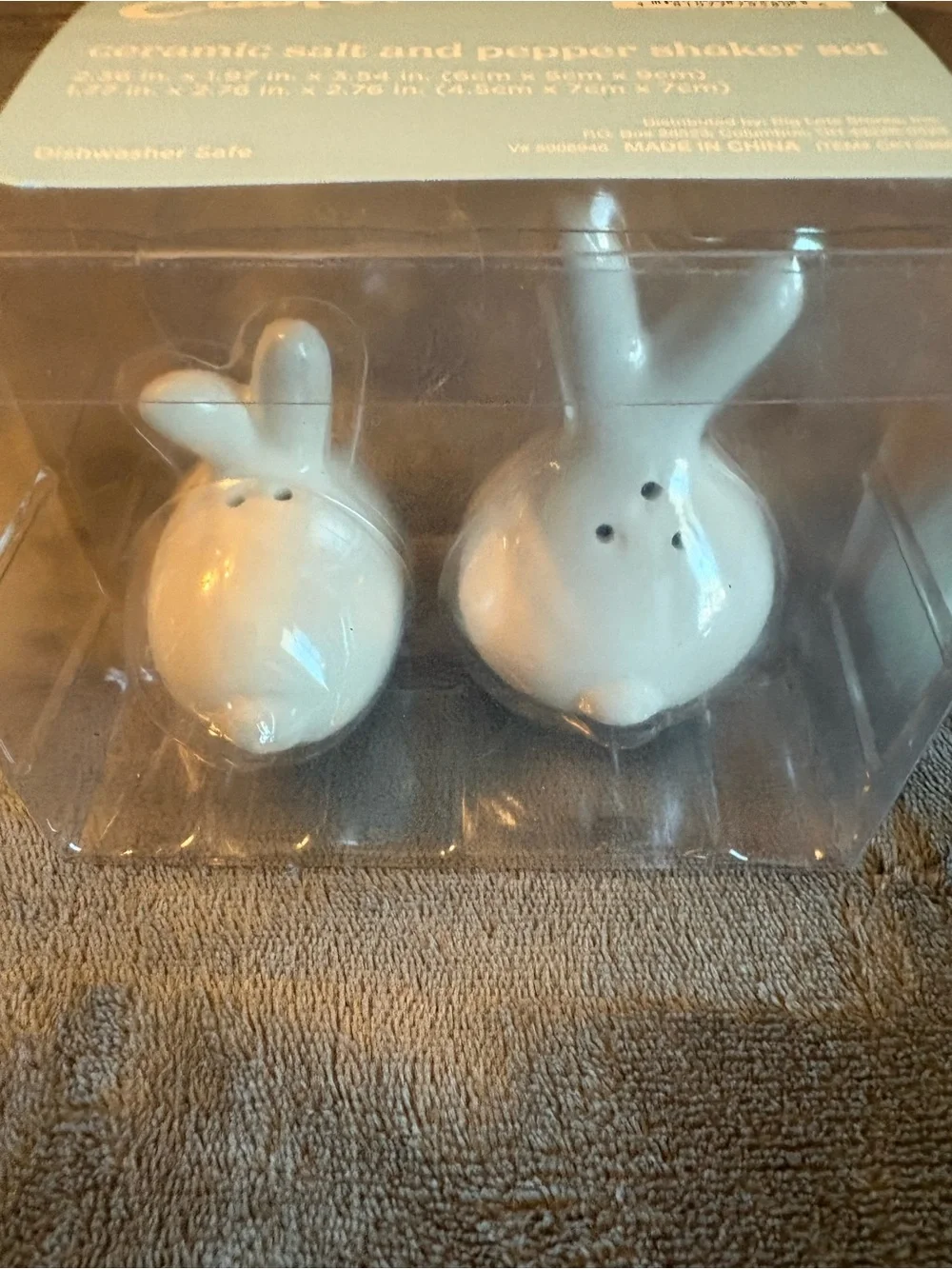 White Bunny Ceramic Salt & Pepper Shaker Set